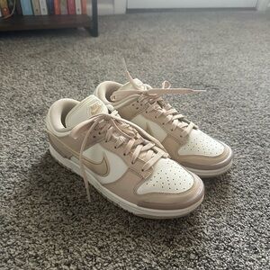 Nike Dunks